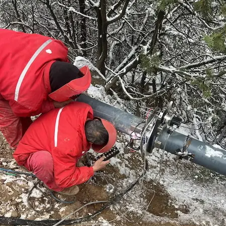 open-outdoor-field-welding2.webp